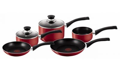 Komplet garnków Tefal za £31.49