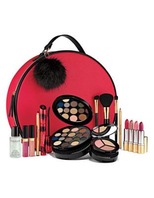 Zestaw kosmetyków Elizabeth Arden za £54.99