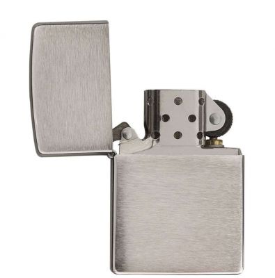 Zapalniczka Zippo - klasyczna benzynowa zapalniczka Zippo za £10.99